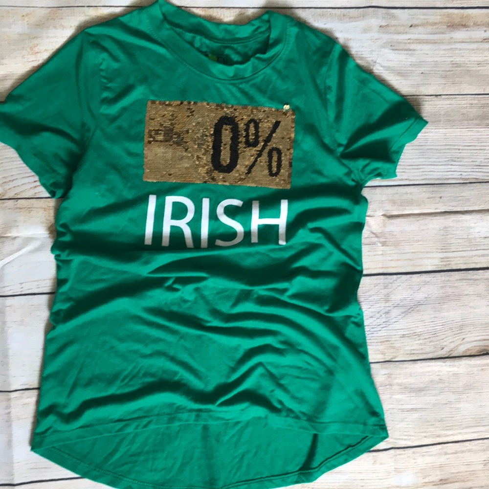 Short sleeve tee